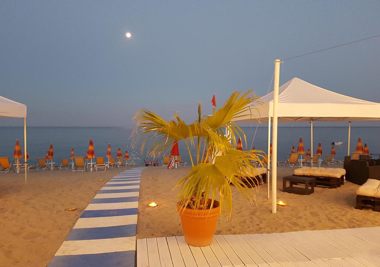 Hotel Federica Riace Marina Extérieur photo